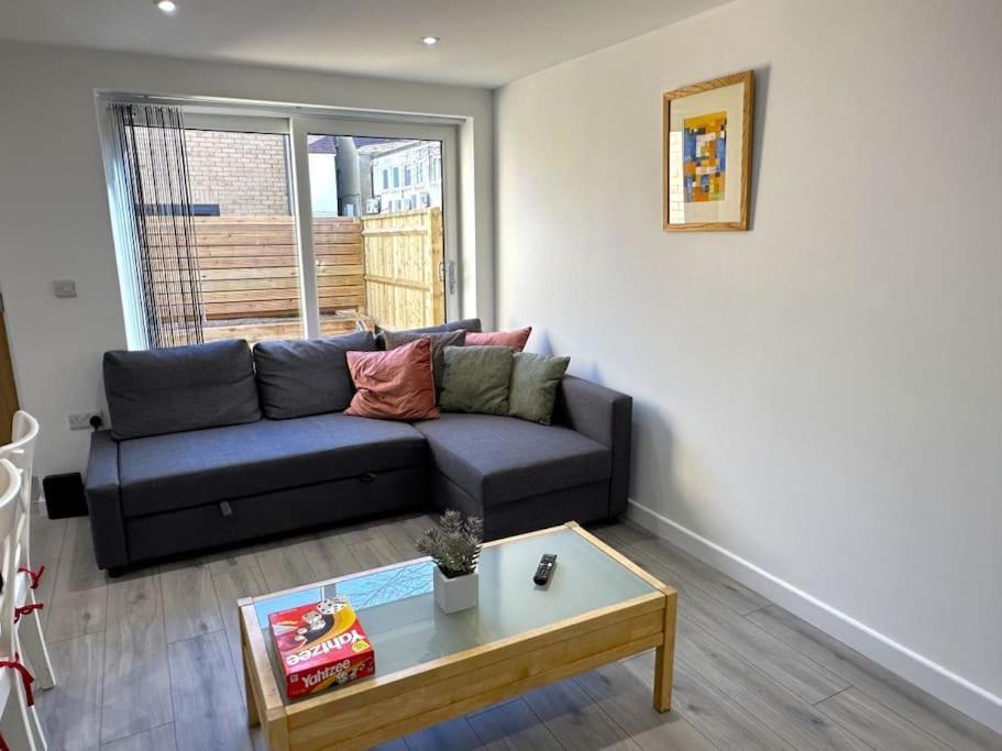 Charming New 2Br Detached House-Central Headington- Wi-Fi, Netflix, Top Location Οξφόρδη Εξωτερικό φωτογραφία