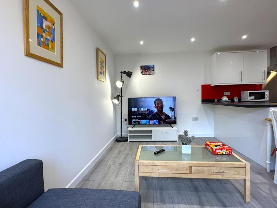 Charming New 2Br Detached House-Central Headington- Wi-Fi, Netflix, Top Location Οξφόρδη Εξωτερικό φωτογραφία